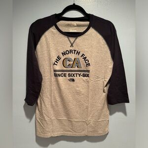 The North Face Qtr Sleeve Tee